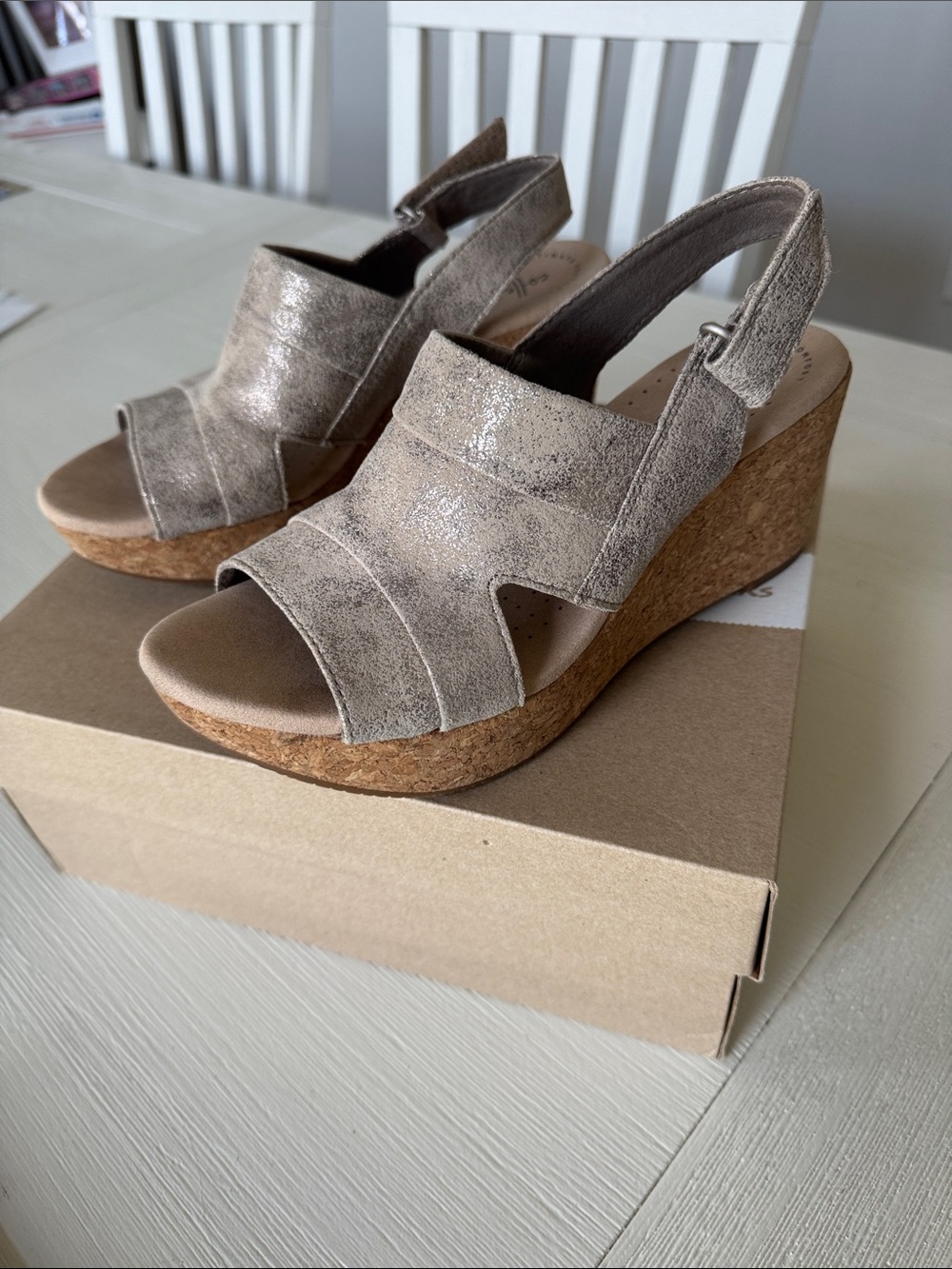 Clark’s Annadel Ivory Pewter sandals - Picture 4 of 9